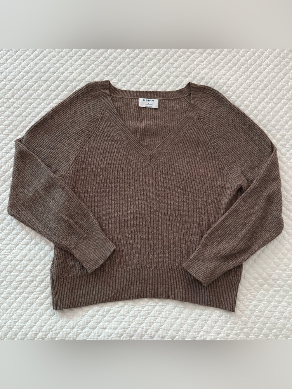Old Navy - Women's V-Neck Ribbed Sweater in Brown